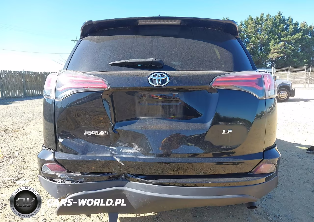 2018 Toyota Rav4 Le VIN:2T3ZFREV1JW451501 - 17