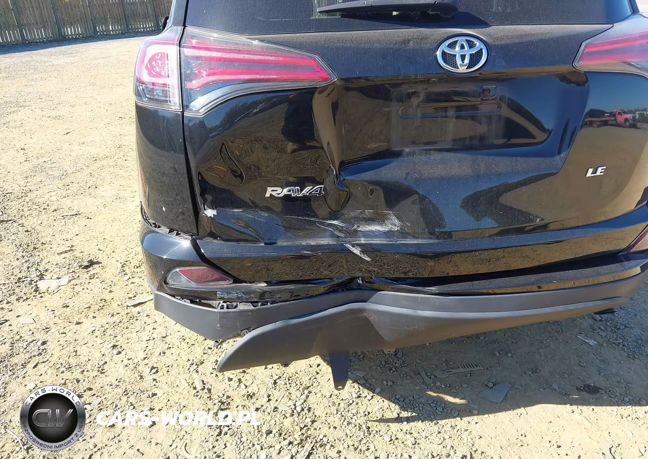 2018 Toyota Rav4 Le VIN:2T3ZFREV1JW451501 - 6