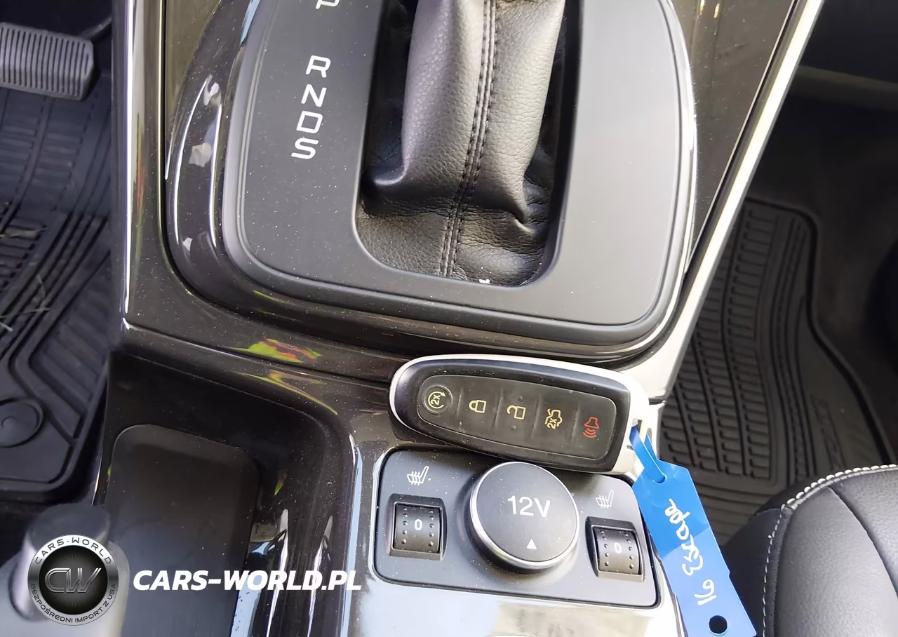 2016 Ford Escape Titanium VIN:1FMCU9J97GUA01924 - 11