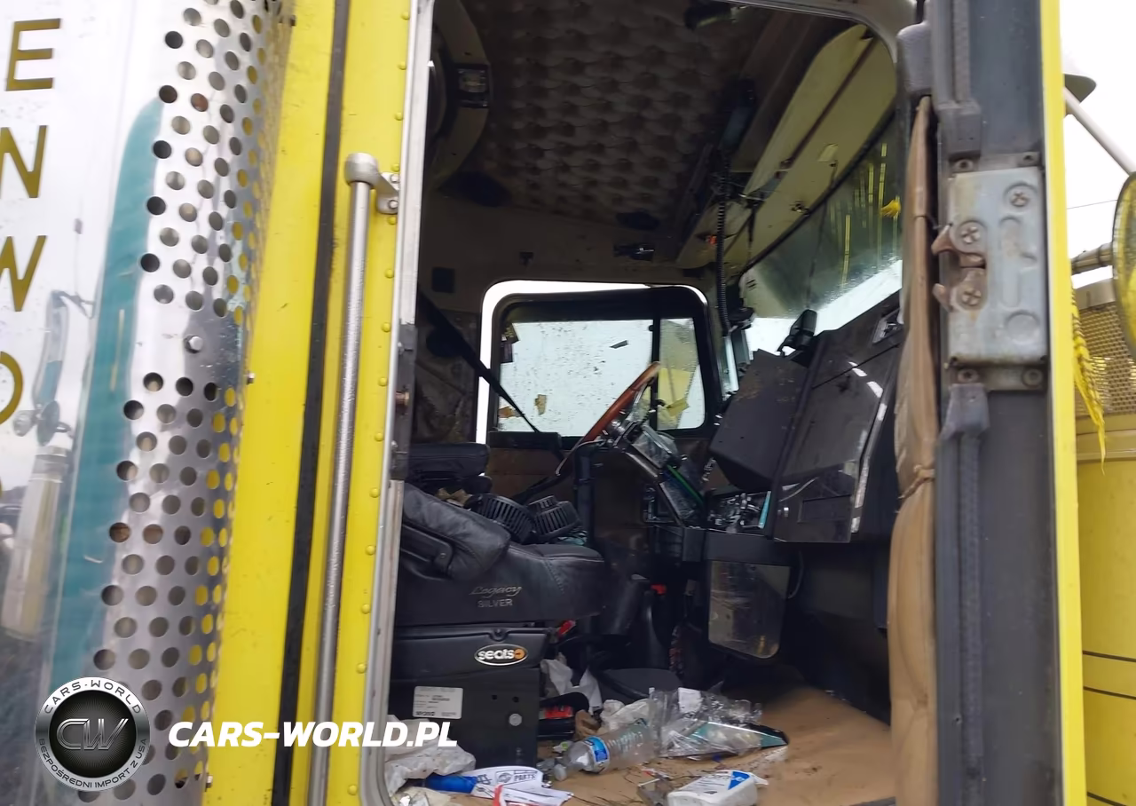2000 Kenworth Construction W900 VIN:1XKWDB9X3YJ864089 - 5