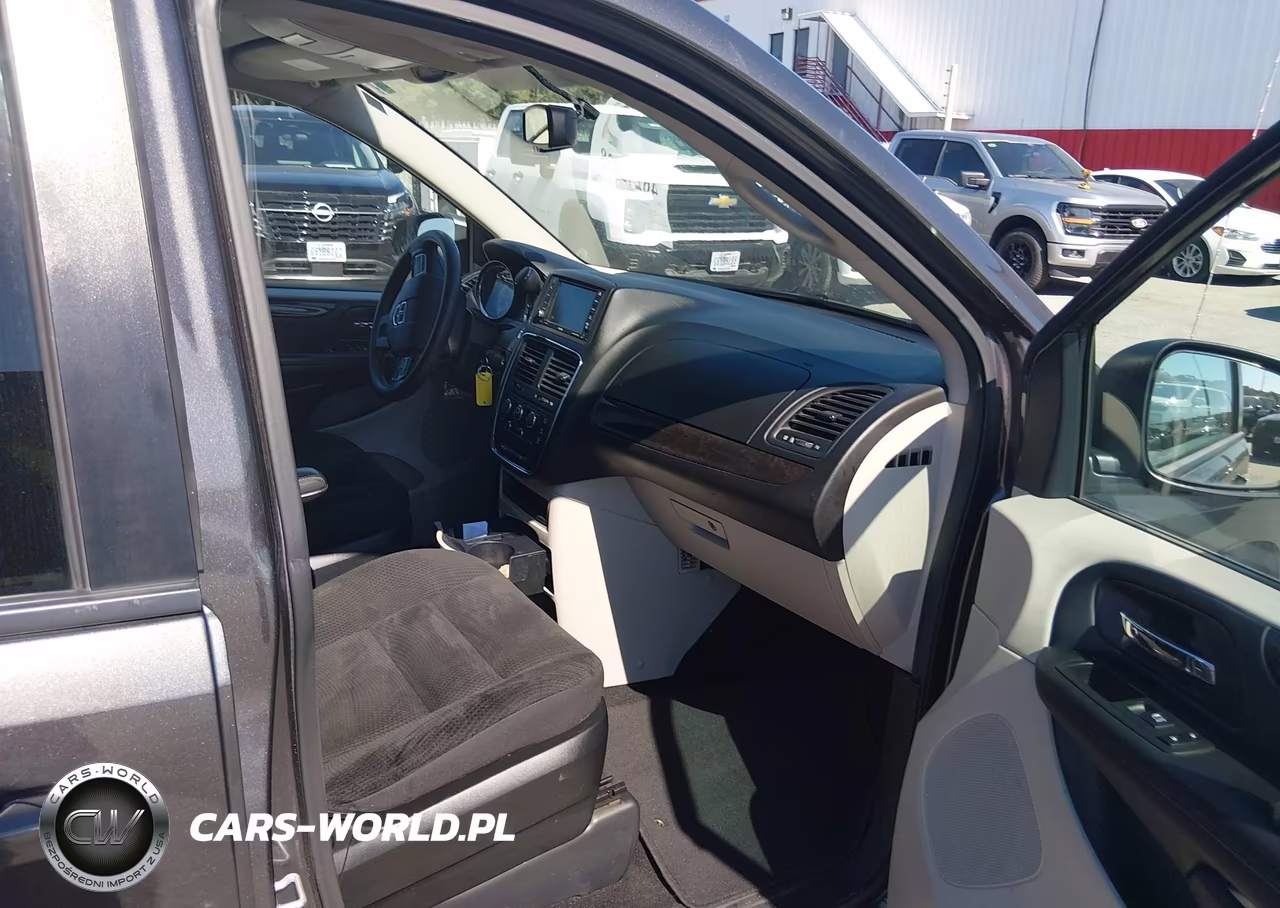 2018 Dodge Grand Caravan Se VIN:2C4RDGBG3JR255585 - 5