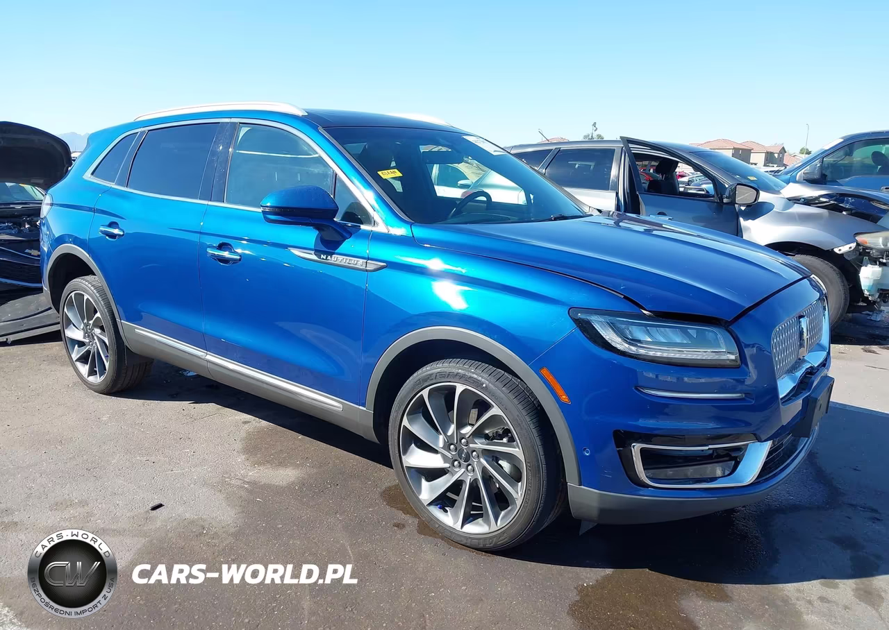 2020 Lincoln Nautilus Reserve – zdjęcie 1 z 17