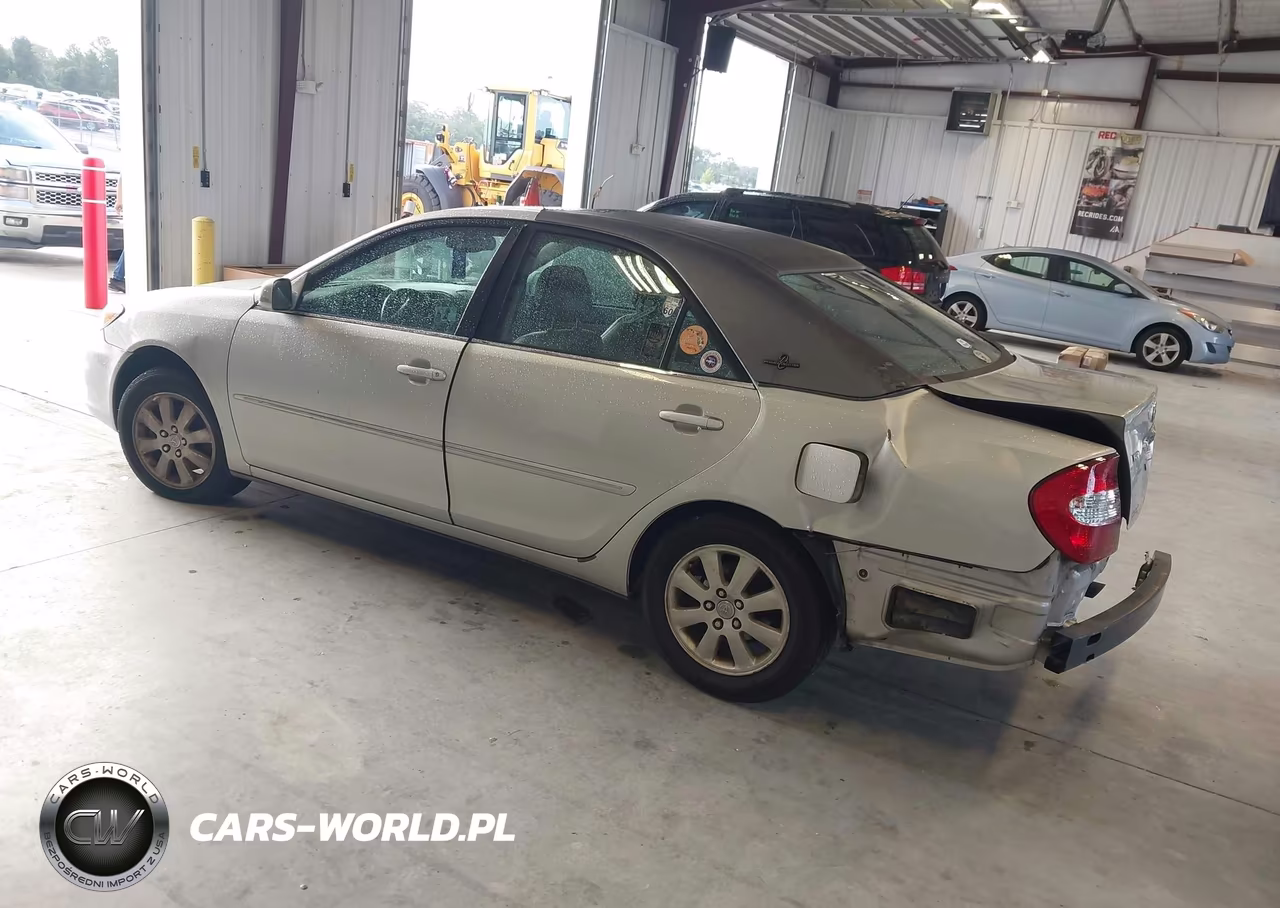2003 Toyota Camry VIN:4T1BF30K13U561441 - 3