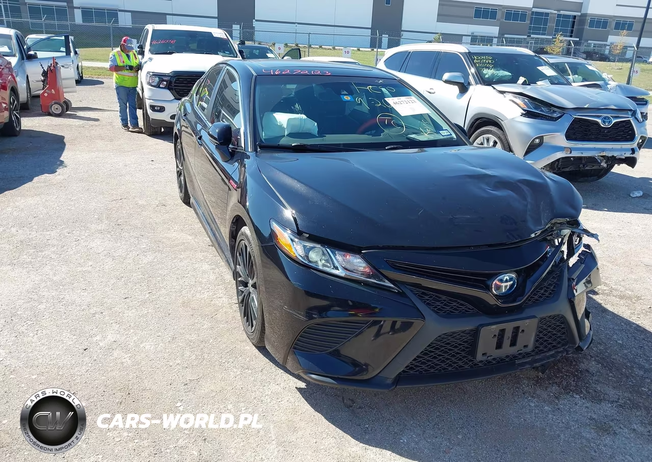 2020 Toyota Camry Se Hybrid