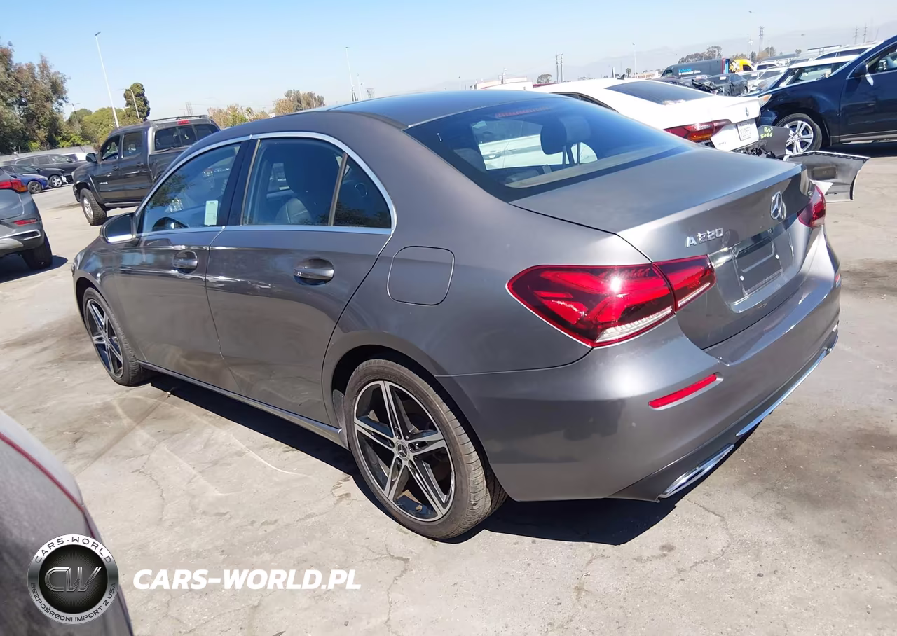 2019 Mercedes-Benz A 220 VIN:WDD3G4EB5KW007221 - 3