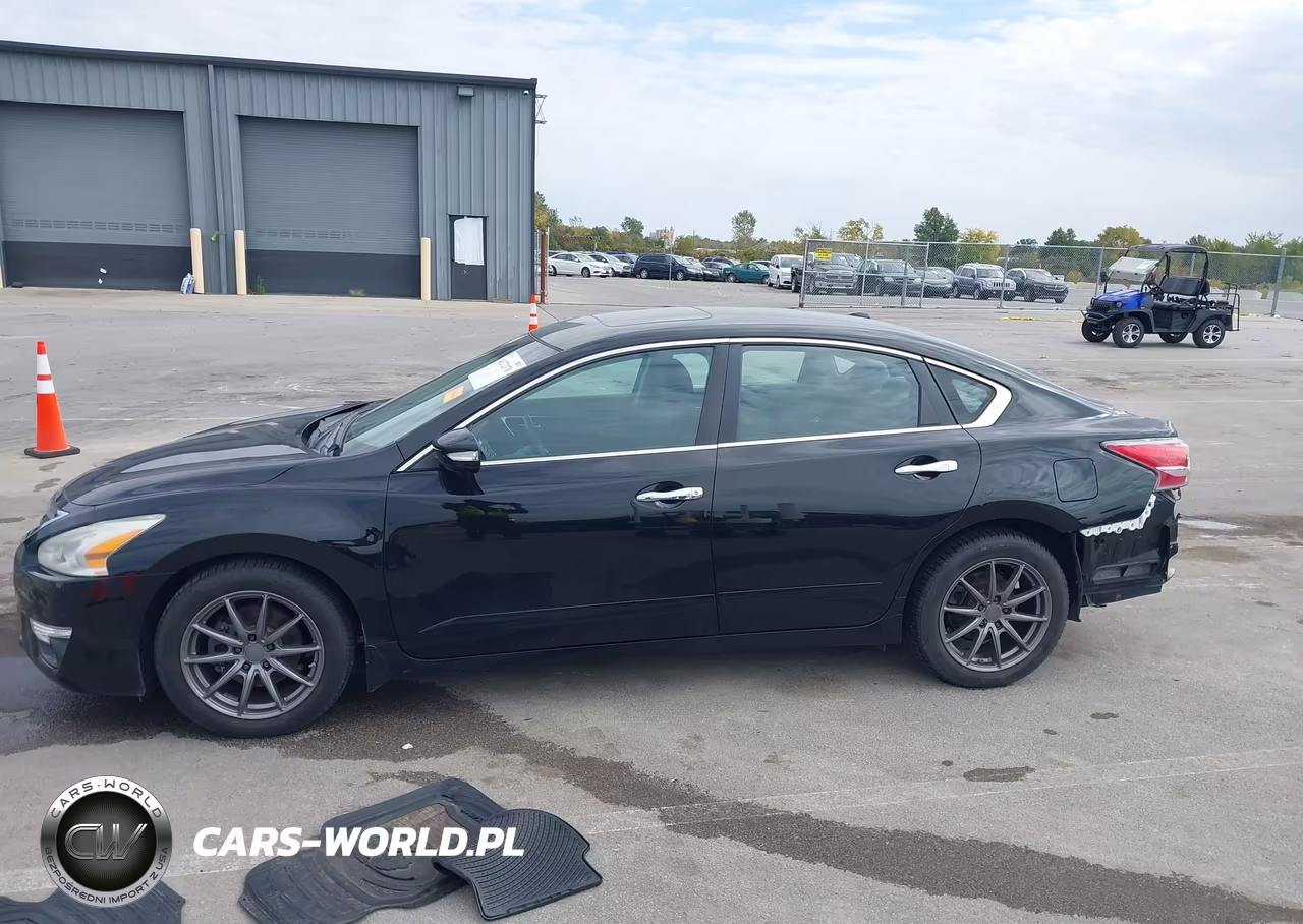 2015 Nissan Altima 2.5 Sv VIN:1N4AL3AP3FC570869 - 14