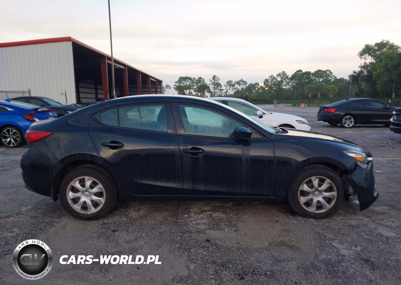 2018 Mazda Mazda3 Sport VIN:3MZBN1U74JM171966 - 13