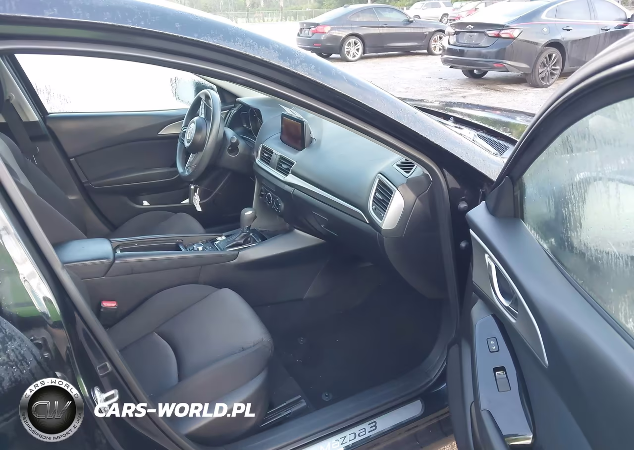 2018 Mazda Mazda3 Sport VIN:3MZBN1U74JM171966 - 5