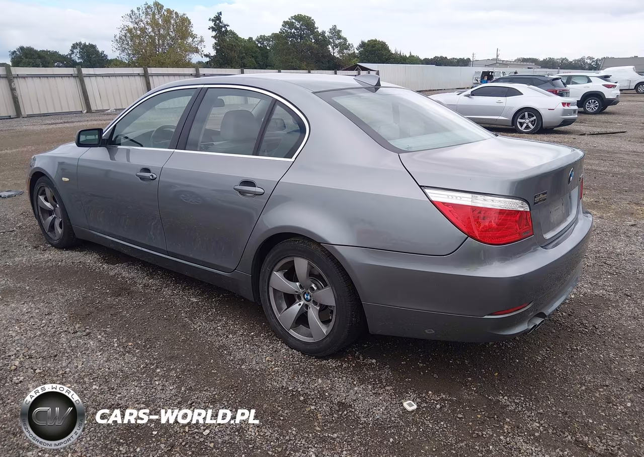 2008 BMW 528I VIN:WBANU535X8CT00182 - 3