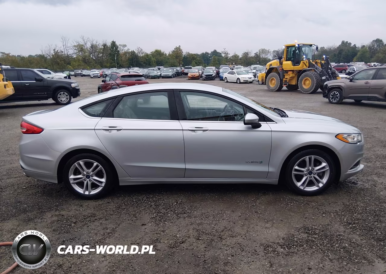 2018 Ford Fusion Hybrid S VIN:3FA6P0UU4JR243515 - 18