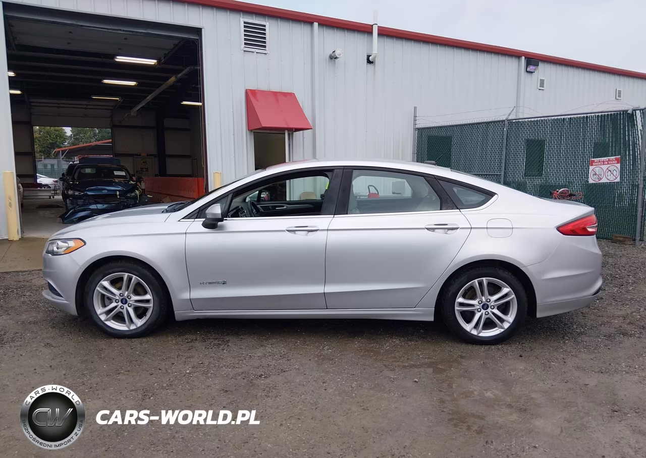 2018 Ford Fusion Hybrid S VIN:3FA6P0UU4JR243515 - 19