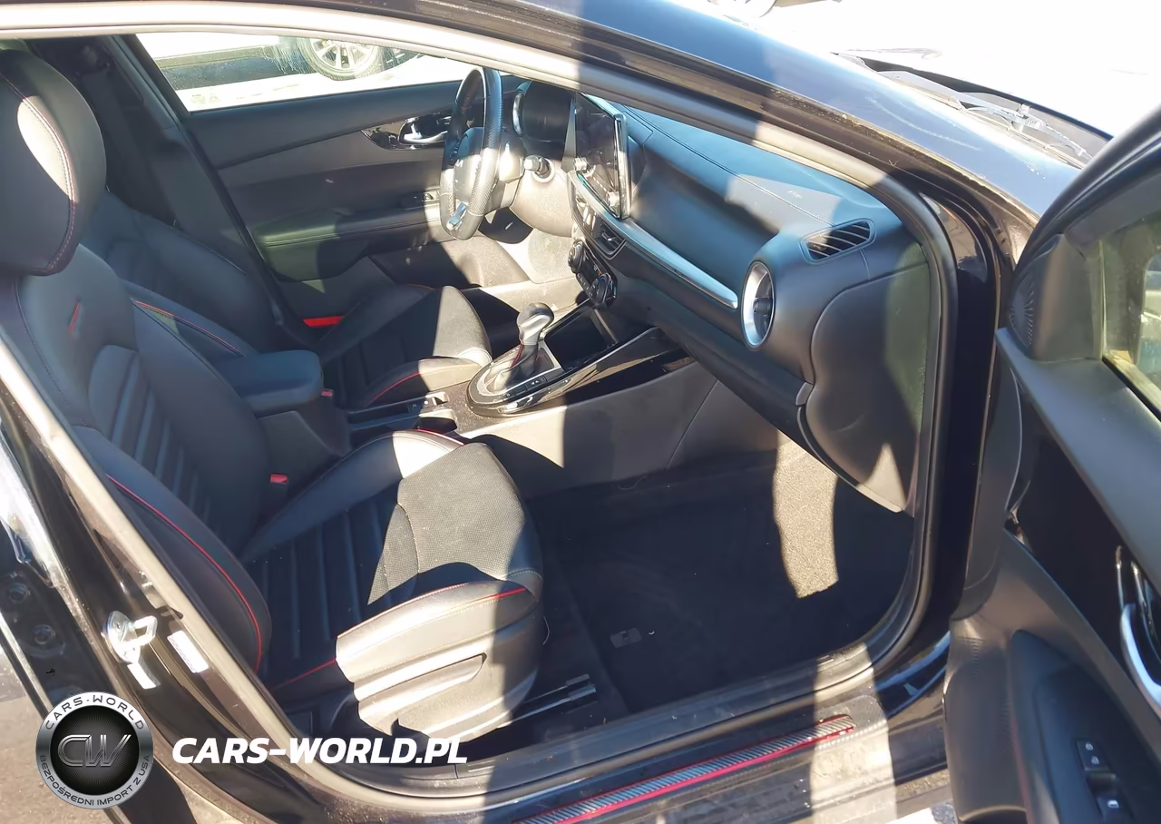 2022 Kia Forte Gt VIN:3KPF44AC7NE463590 - 5
