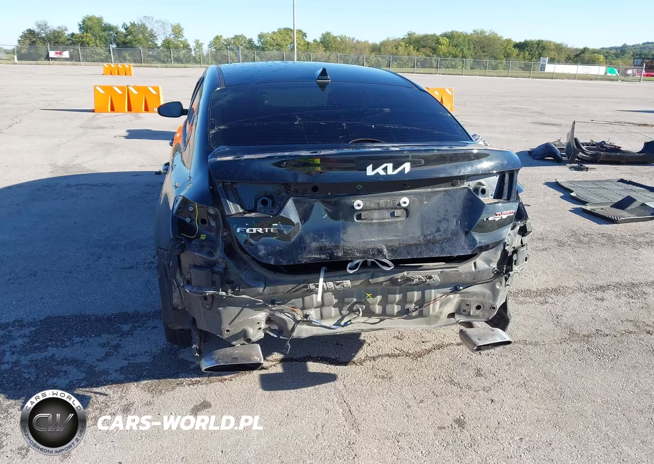 2022 Kia Forte Gt VIN:3KPF44AC7NE463590 - 6