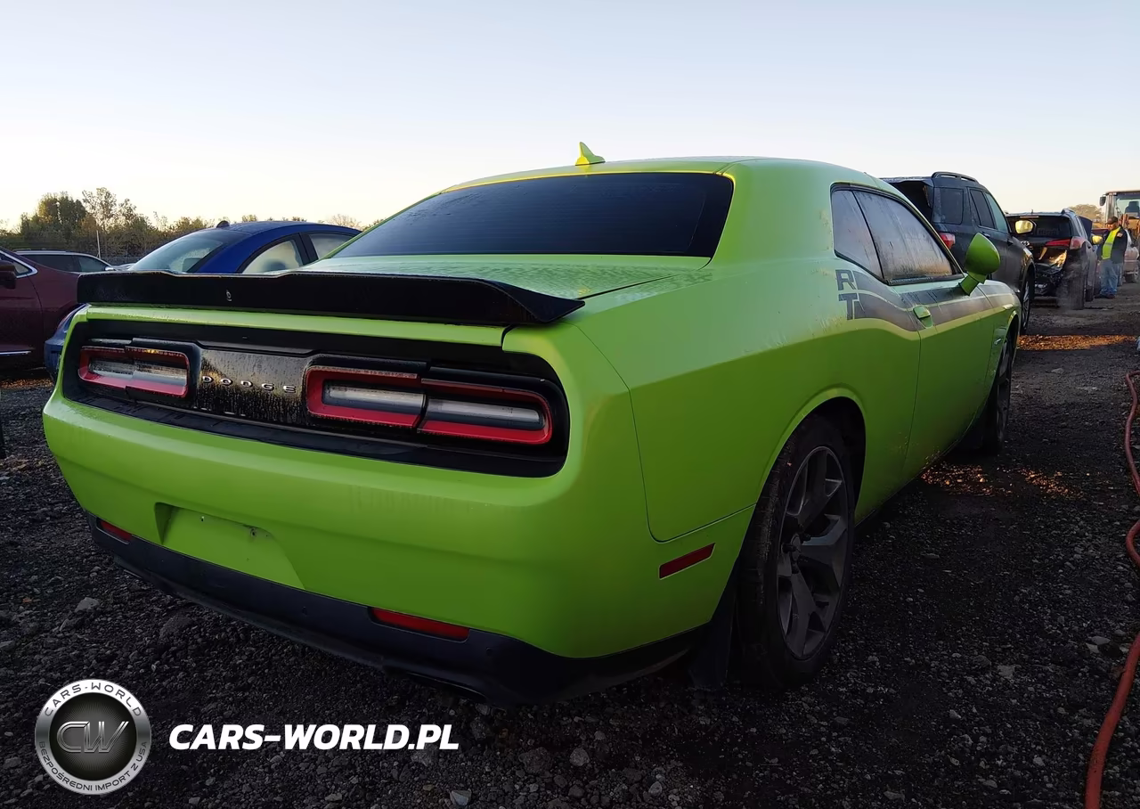 2015 Dodge Challenger R-T Plus VIN:2C3CDZBT0FH707105 - 4