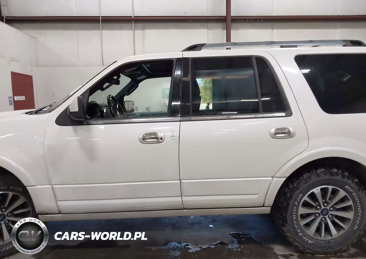 2016 Ford Expedition Limited VIN:1FMJU2AT4GEF12799 - 15