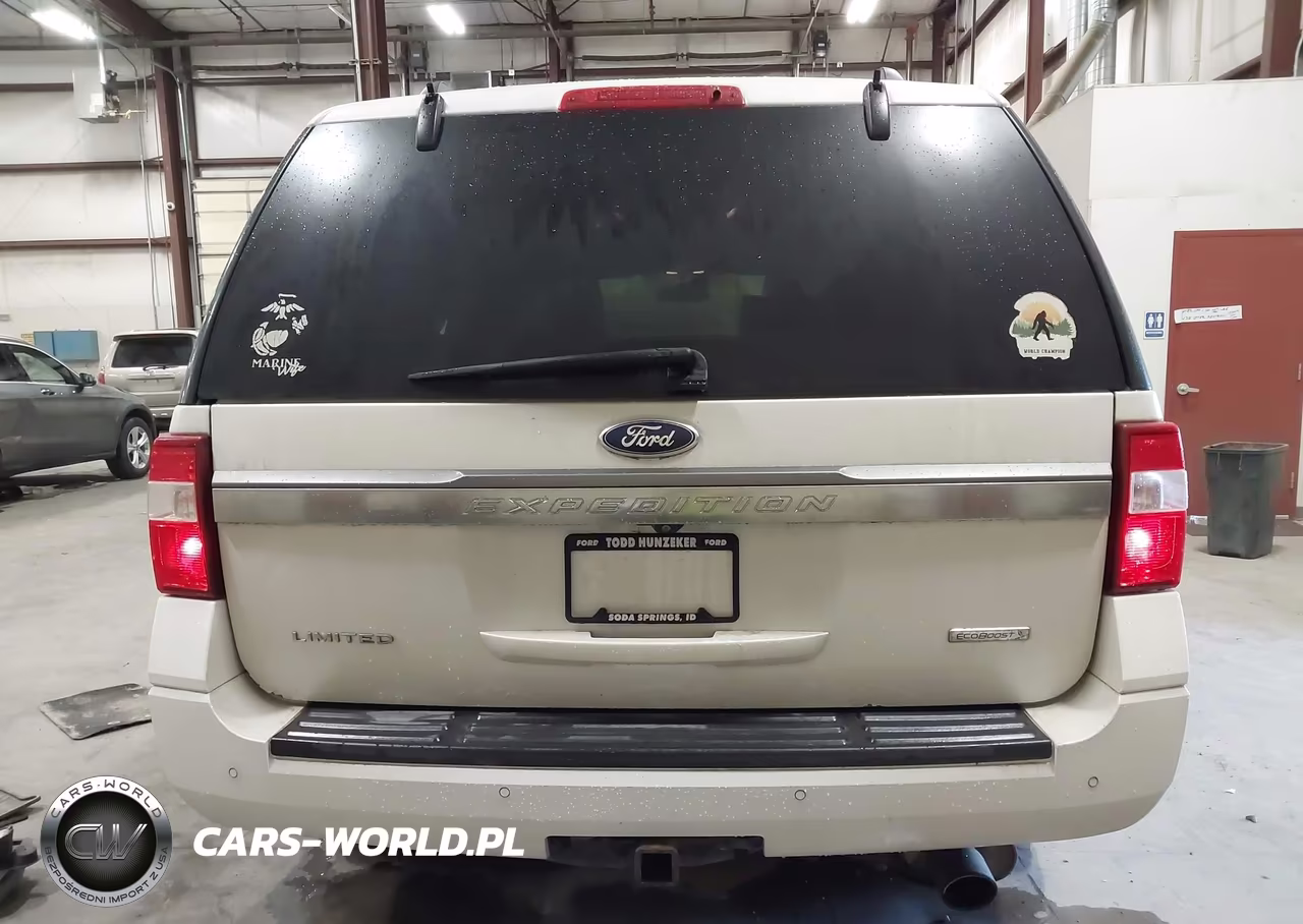 2016 Ford Expedition Limited VIN:1FMJU2AT4GEF12799 - 17