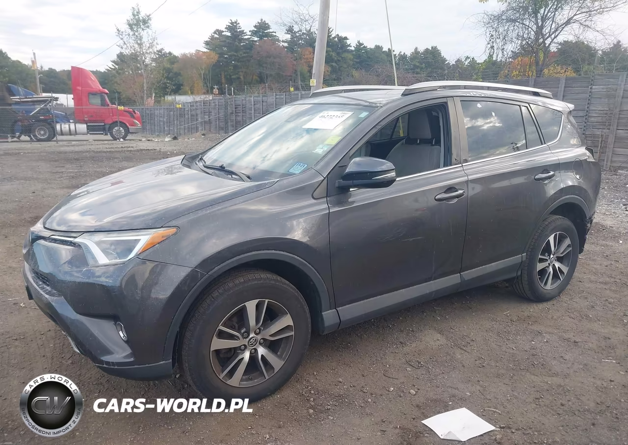 2018 Toyota Rav4 Xle VIN:2T3RFREV3JW838678 - 15