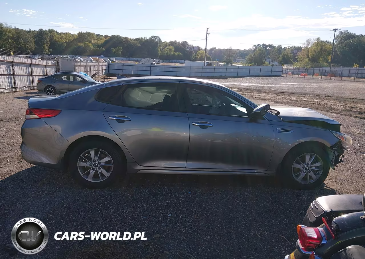 2017 Kia Optima Lx VIN:5XXGT4L33HG137138 - 13