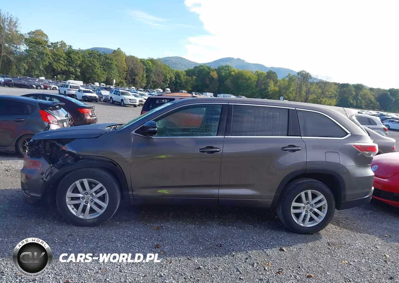 2014 Toyota Highlander Le VIN:5TDZARFH9ES007412 - 14