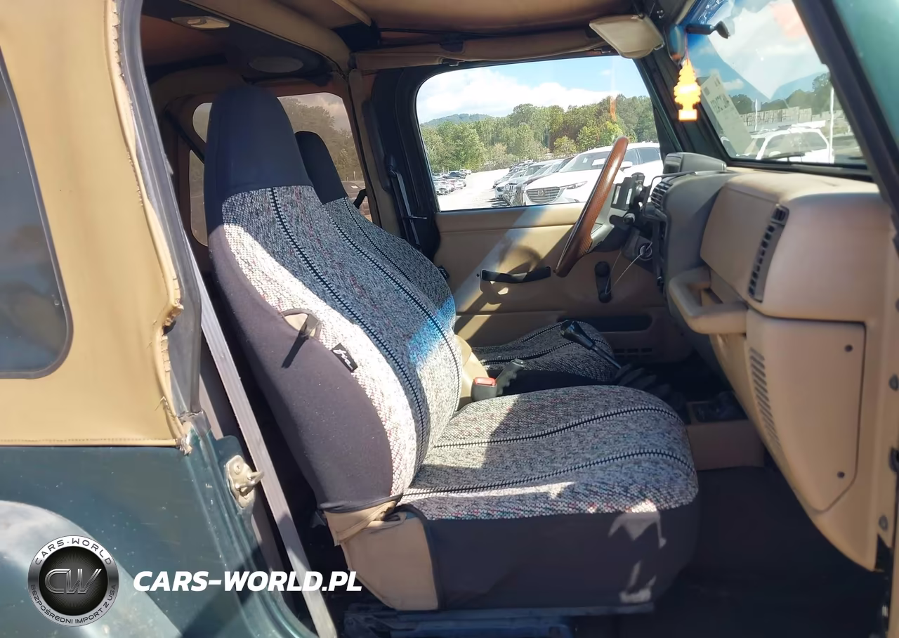 1999 Jeep Wrangler Sahara VIN:1J4FY49S7XP490270 - 5