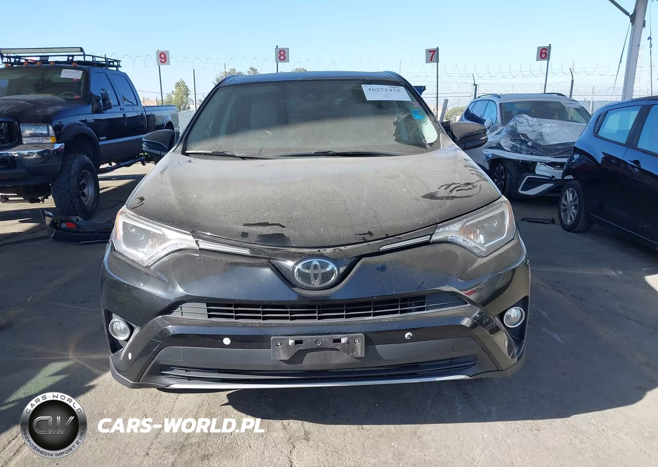 2018 Toyota Rav4 Xle VIN:2T3WFREV7JW490158 - 13