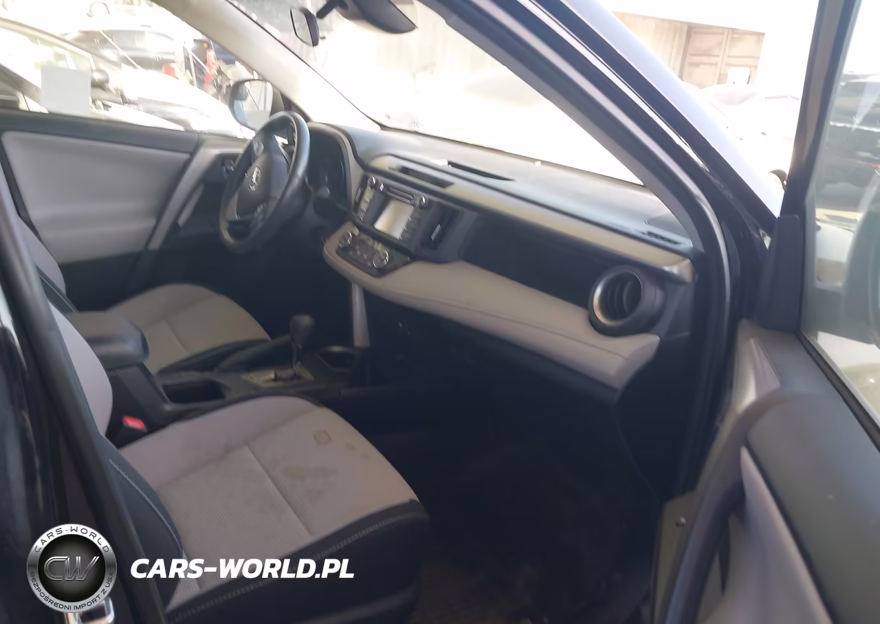 2018 Toyota Rav4 Xle VIN:2T3WFREV7JW490158 - 5