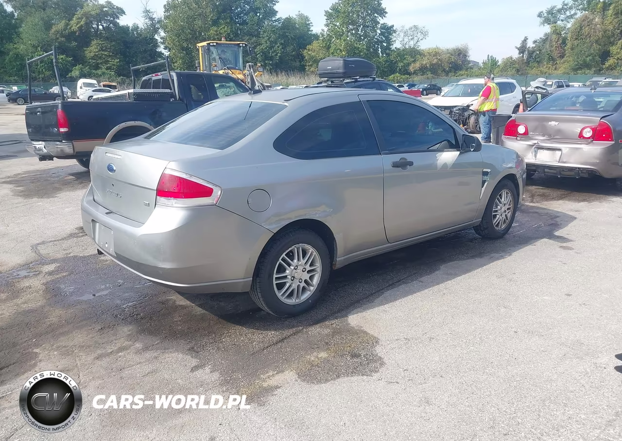 2008 Ford Focus Se-Ses VIN:1FAHP33N78W107648 - 4