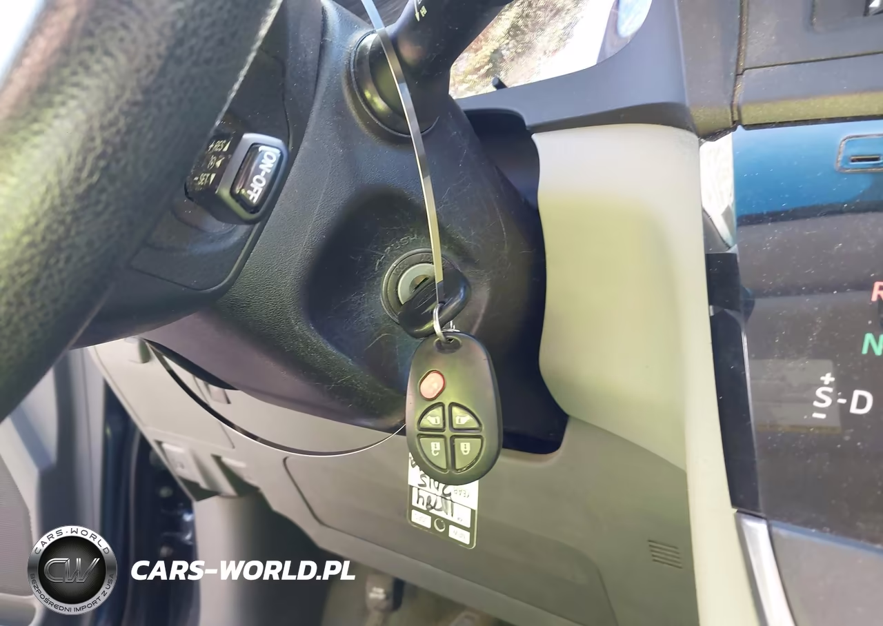 2015 Toyota Sienna Le VIN:5TDKK3DC9FS663176 - 11