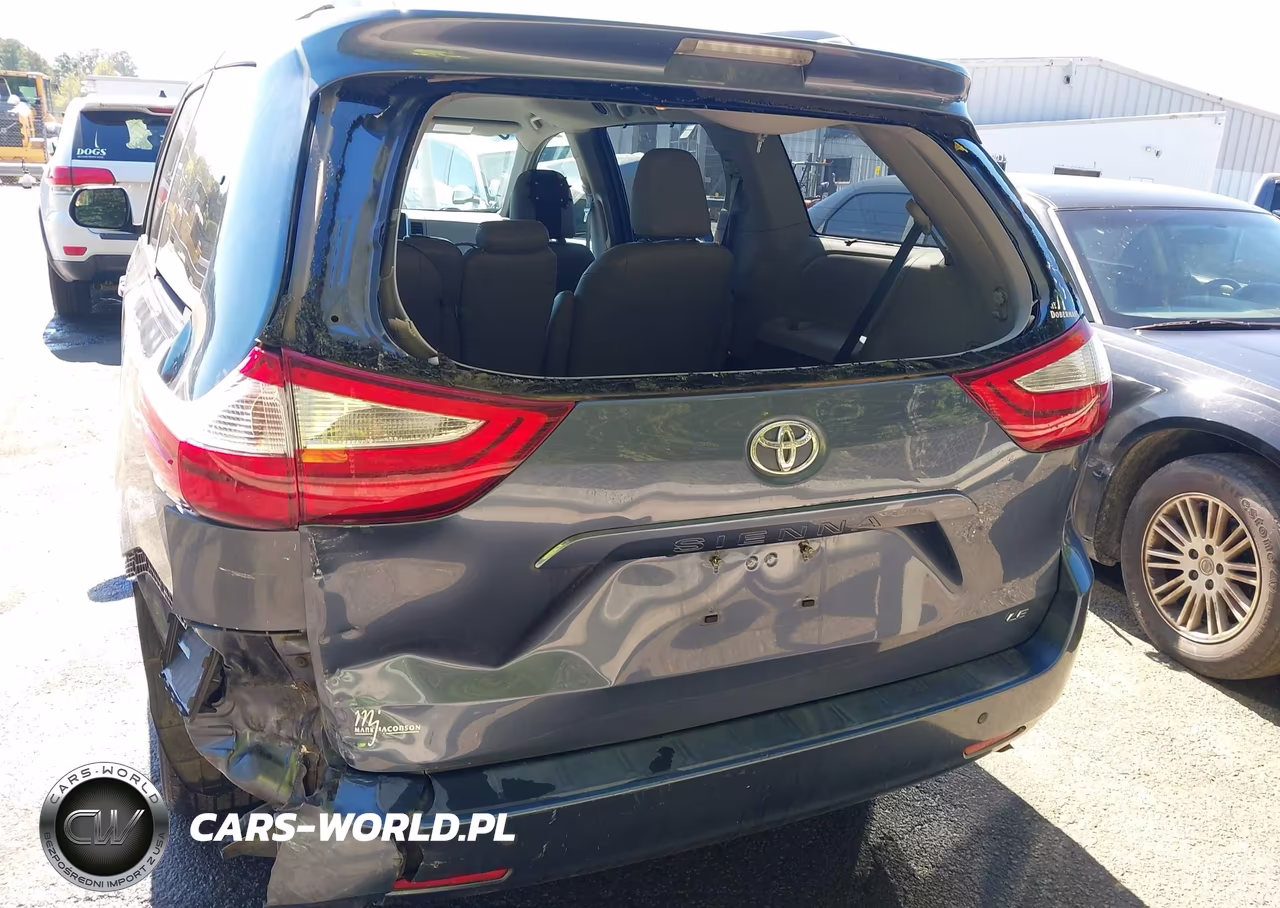 2015 Toyota Sienna Le VIN:5TDKK3DC9FS663176 - 16