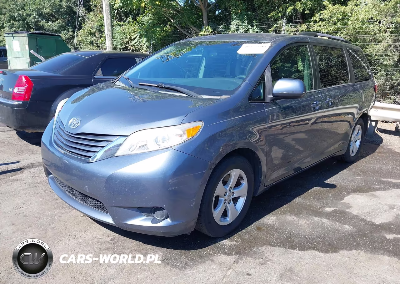 2015 Toyota Sienna Le VIN:5TDKK3DC9FS663176 - 2