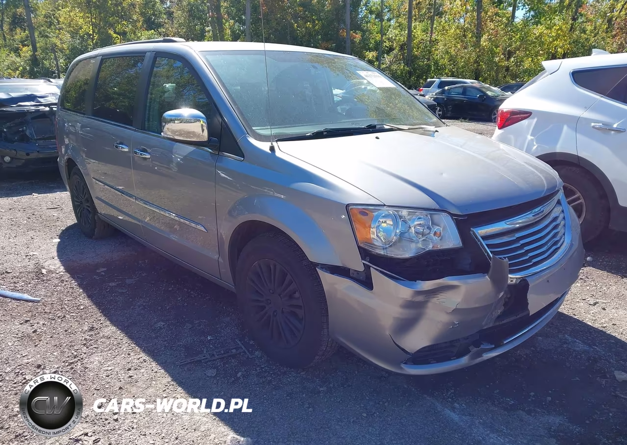 2015 Chrysler Town & Country Touring L