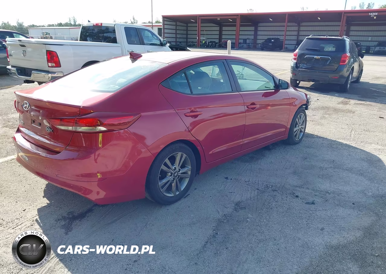 2017 Hyundai Elantra Se VIN:5NPD84LF3HH084623 - 4