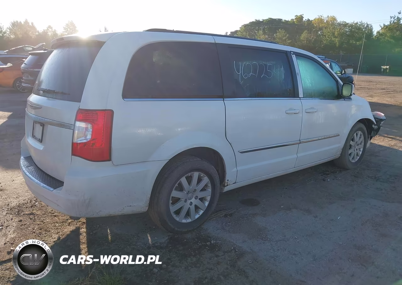 2013 Chrysler Town & Country Touring VIN:2C4RC1BG9DR604219 - 4