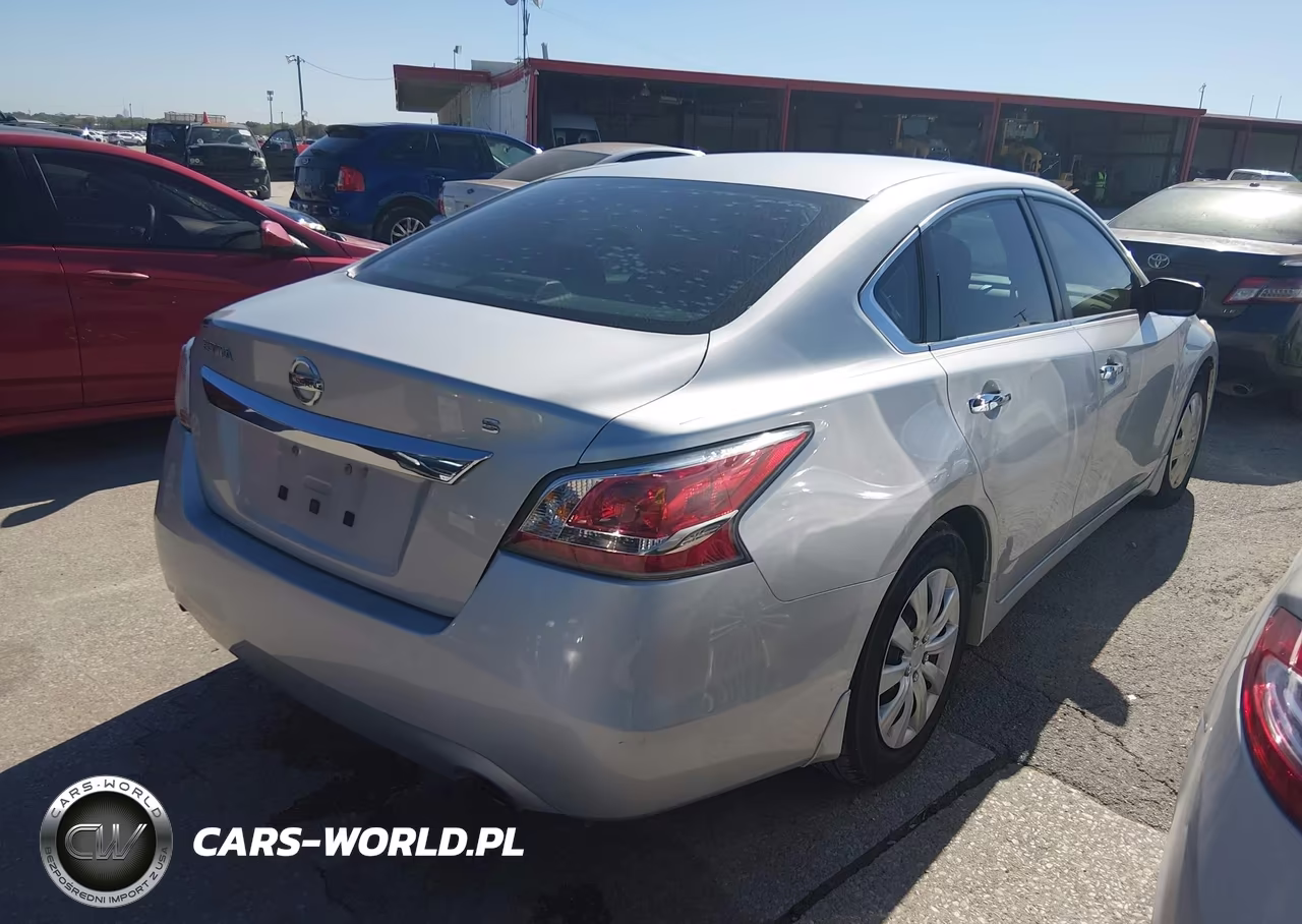 2015 Nissan Altima 2.5 S VIN:1N4AL3AP9FC196168 - 4