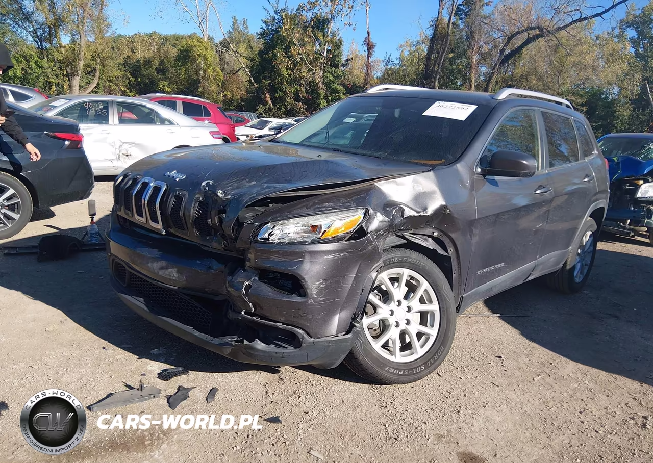 2015 Jeep Cherokee Latitude VIN:1C4PJMCS0FW755266 - 6