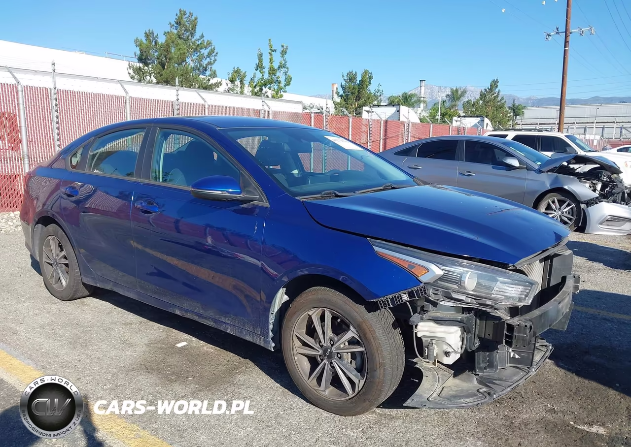 2023 Kia Forte Lxs