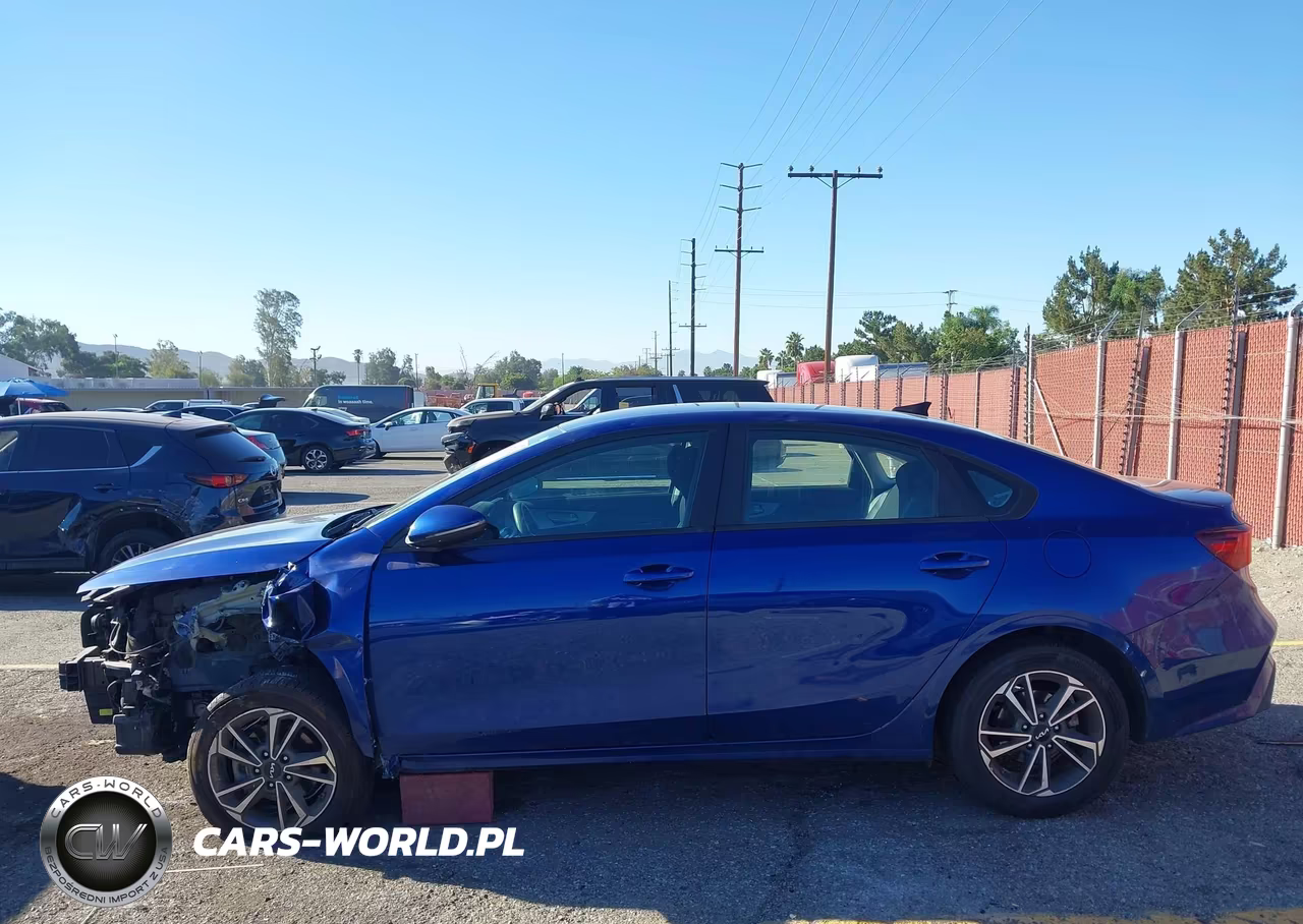 2023 Kia Forte Lxs VIN:3KPF24ADXPE528515 - 15