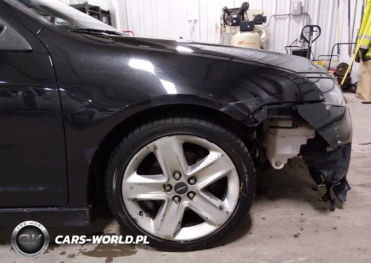 2011 Ford Fusion Sport VIN:3FAHP0KC7BR196811 - 18