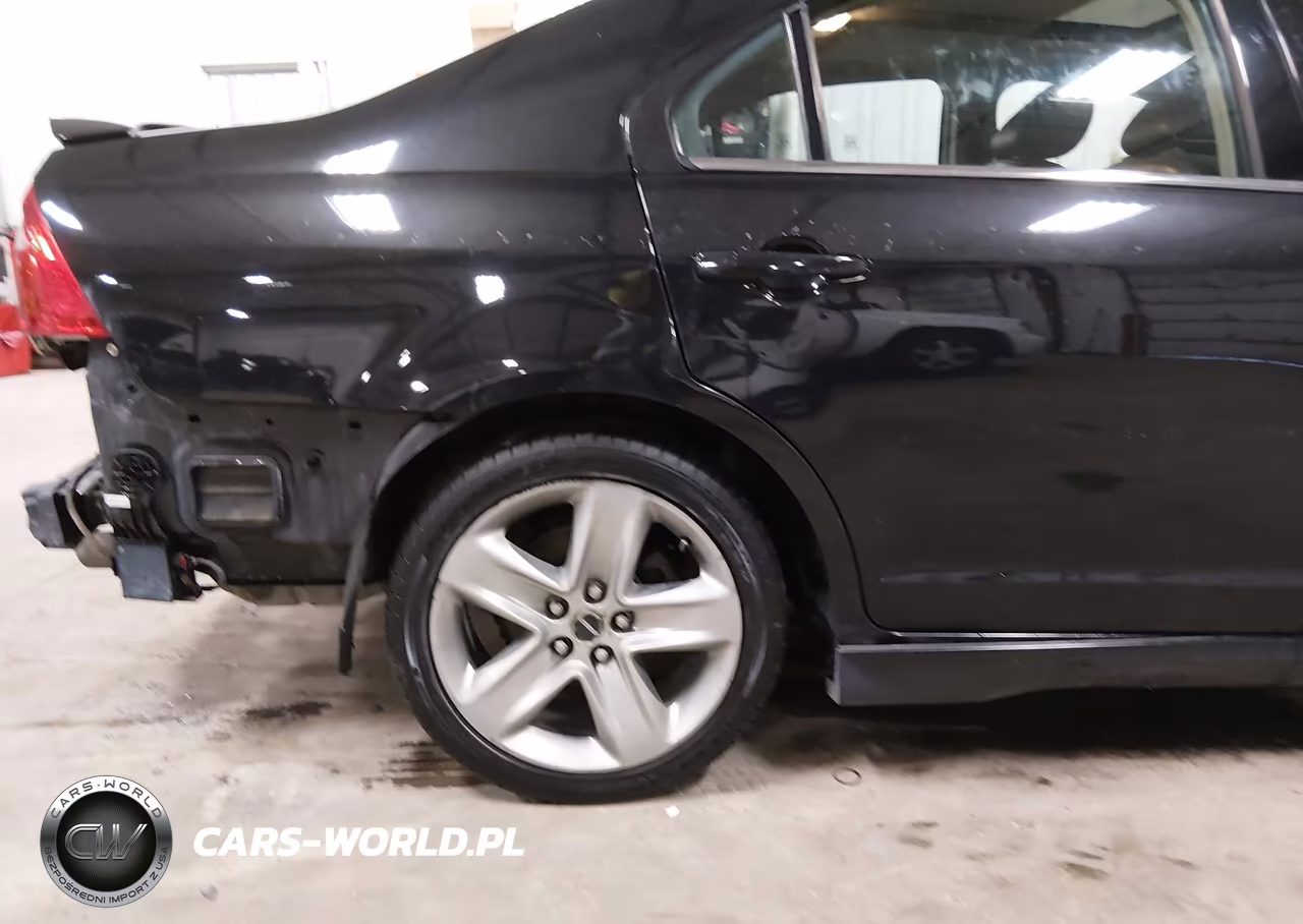 2011 Ford Fusion Sport VIN:3FAHP0KC7BR196811 - 19