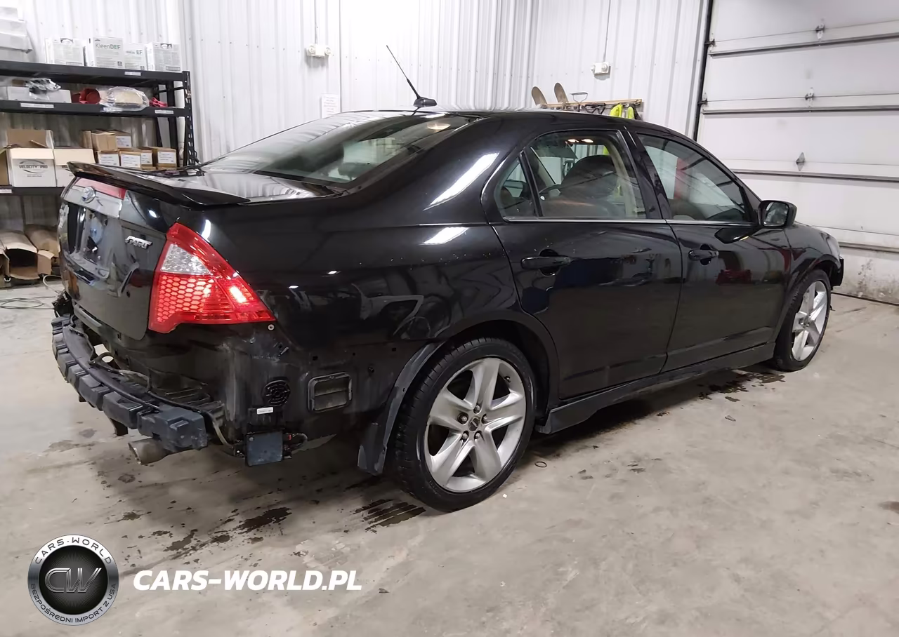 2011 Ford Fusion Sport VIN:3FAHP0KC7BR196811 - 4