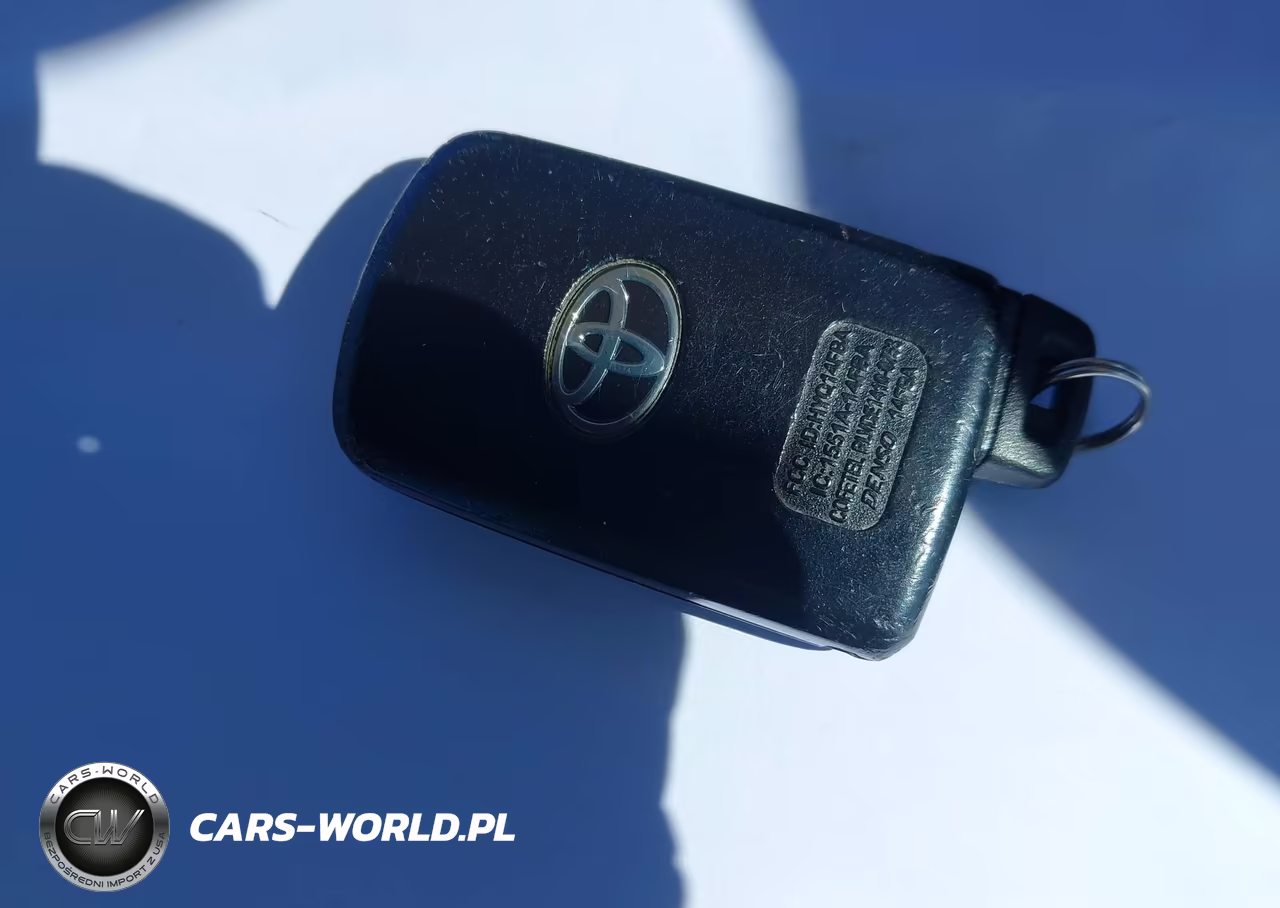 2018 Toyota Rav4 Xle VIN:2T3RFREVXJW789351 - 11