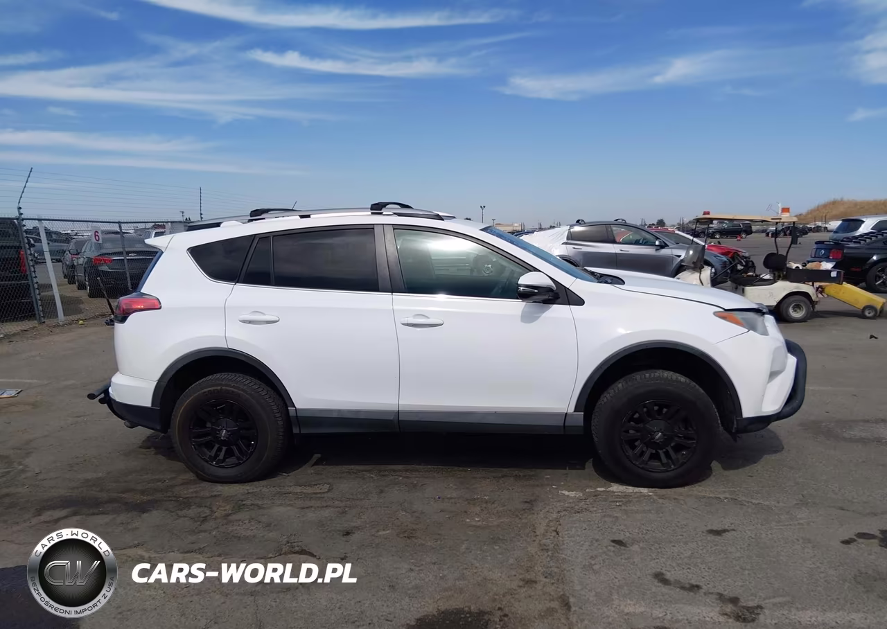 2018 Toyota Rav4 Xle VIN:2T3RFREVXJW789351 - 13