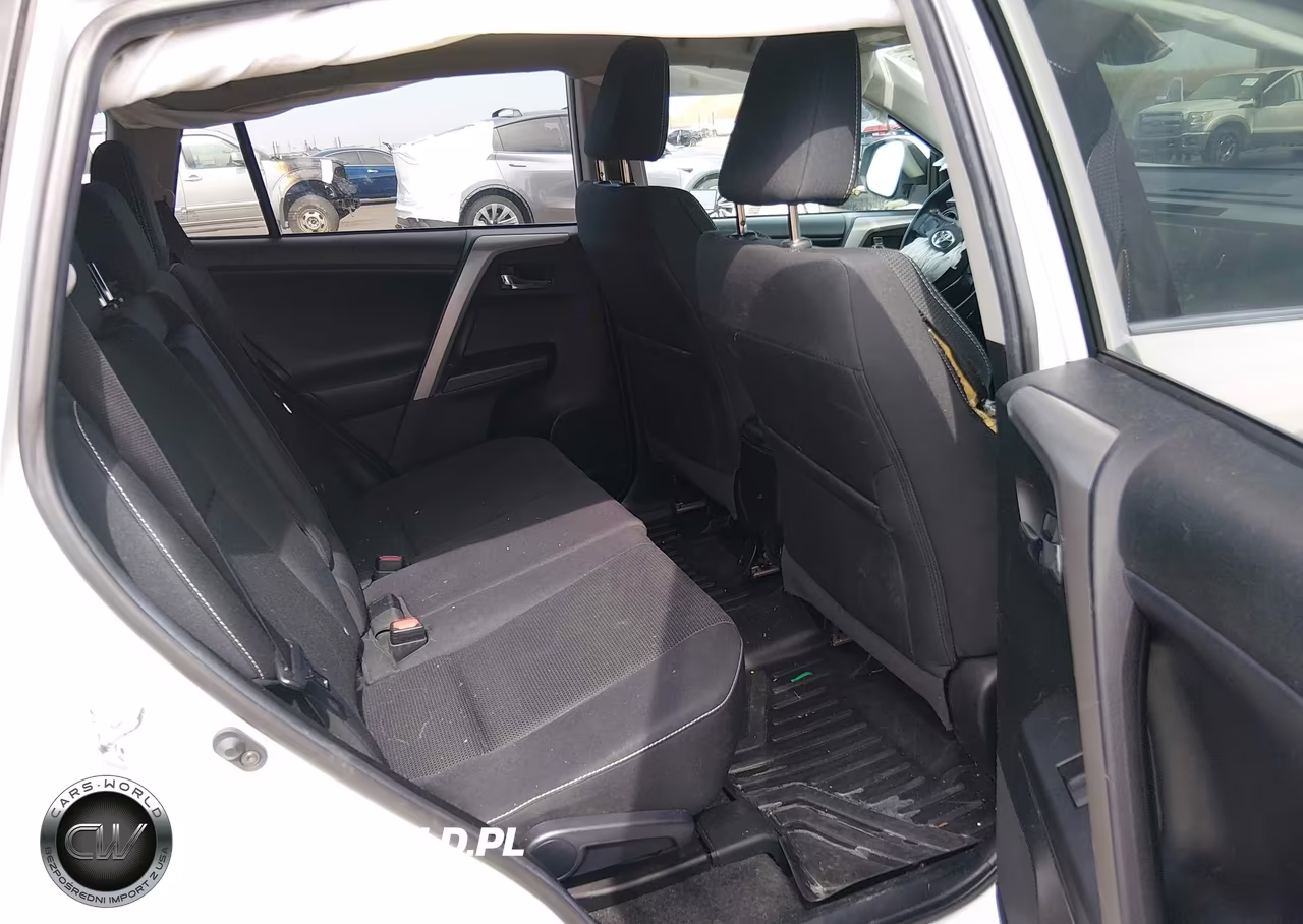 2018 Toyota Rav4 Xle VIN:2T3RFREVXJW789351 - 8