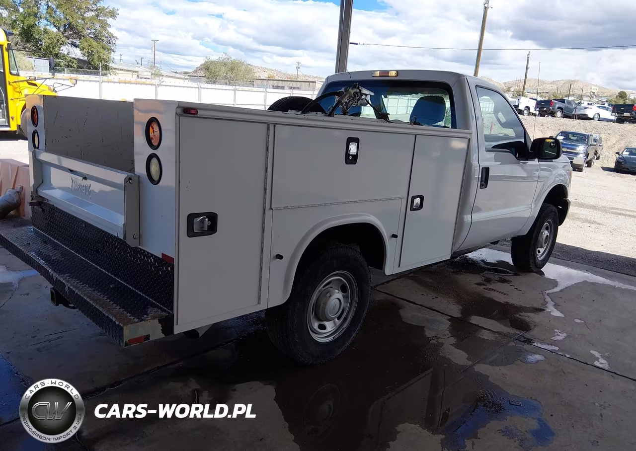 2015 Ford F-250 Xl VIN:1FDBF2B6XFEA77938 - 4