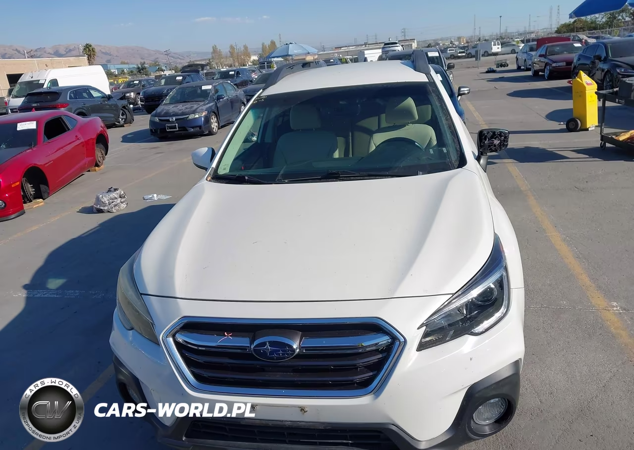 2018 Subaru Outback 2.5I Premium VIN:4S4BSACC3J3256109 - 13