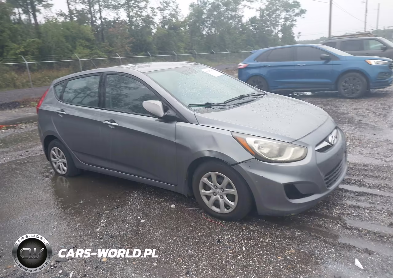 2013 Hyundai Accent Gs