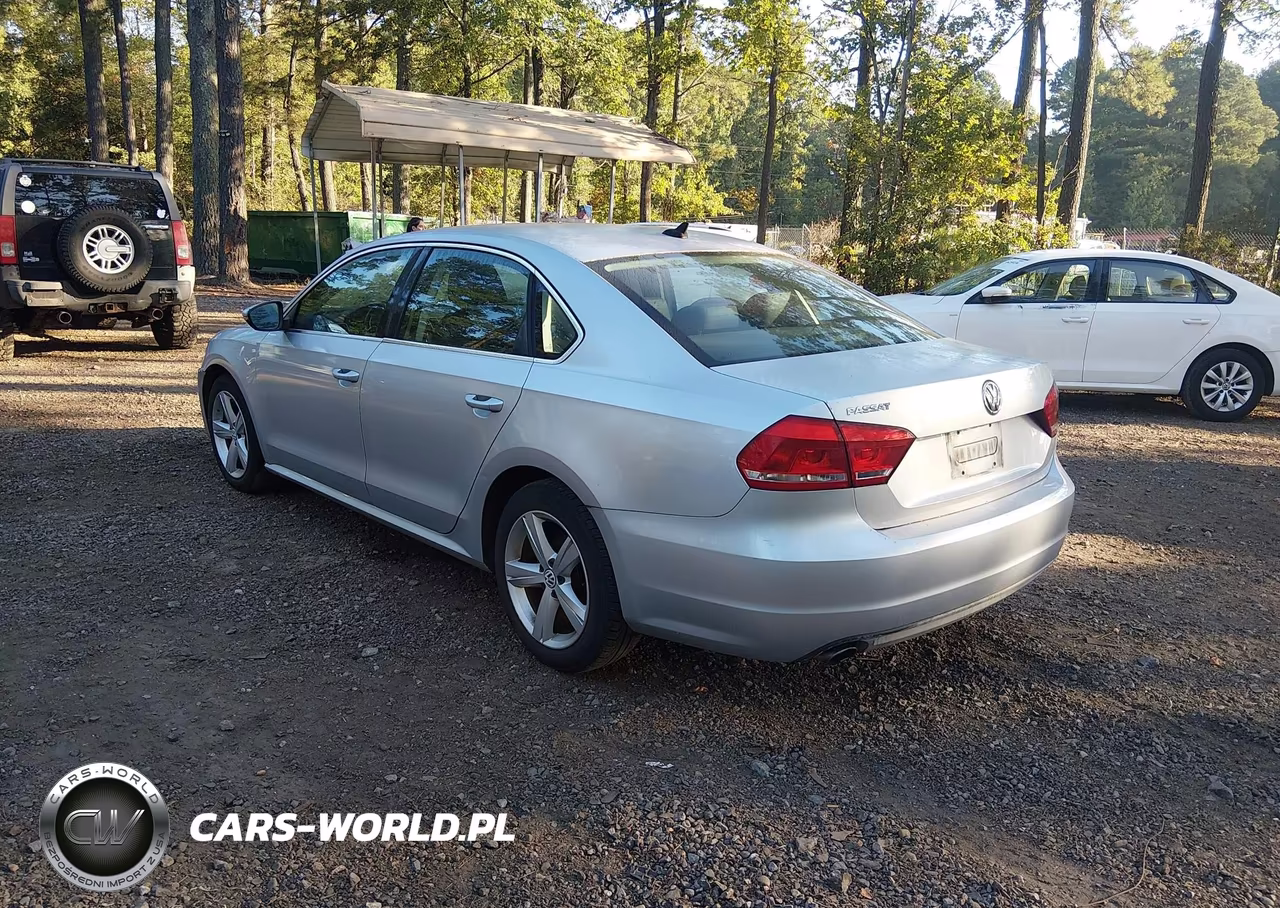 2012 Volkswagen Passat 2.5L Se VIN:1VWBP7A37CC005198 - 3
