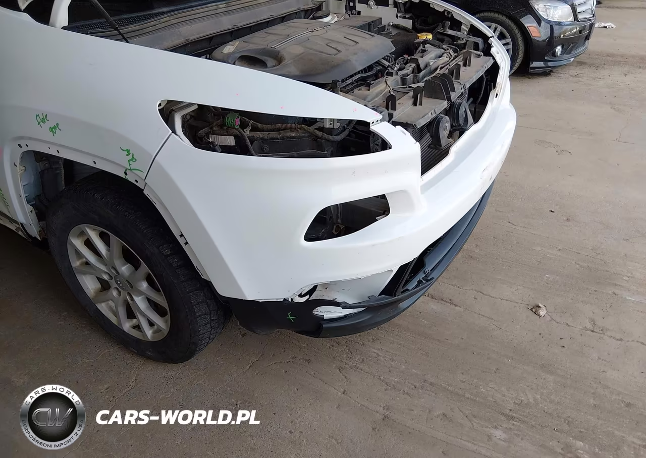 2016 Jeep Cherokee Latitude VIN:1C4PJMCS0GW361543 - 19