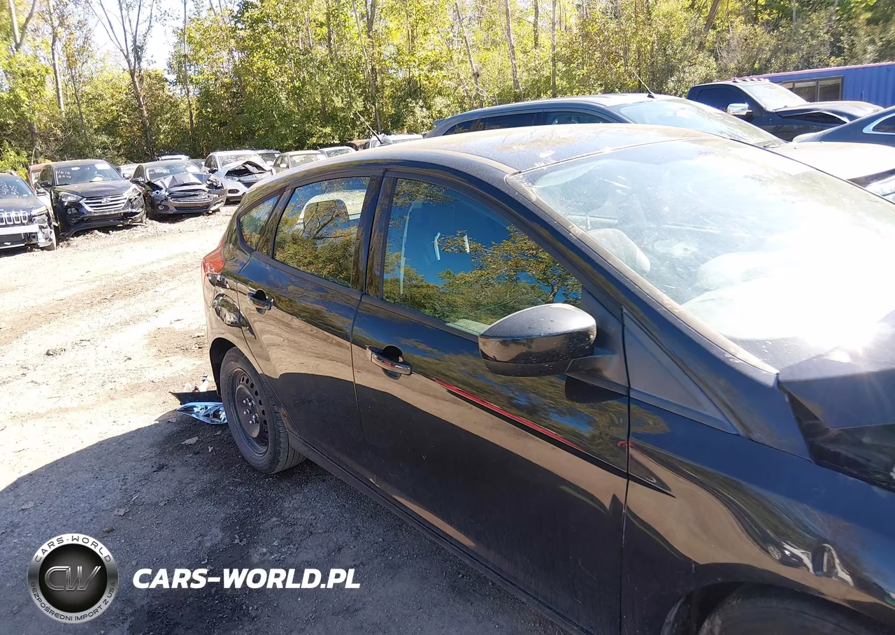 2012 Ford Focus Se VIN:1FAHP3K2XCL128396 - 13