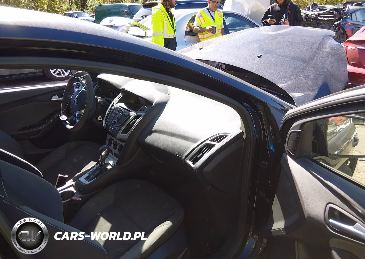2012 Ford Focus Se VIN:1FAHP3K2XCL128396 - 5